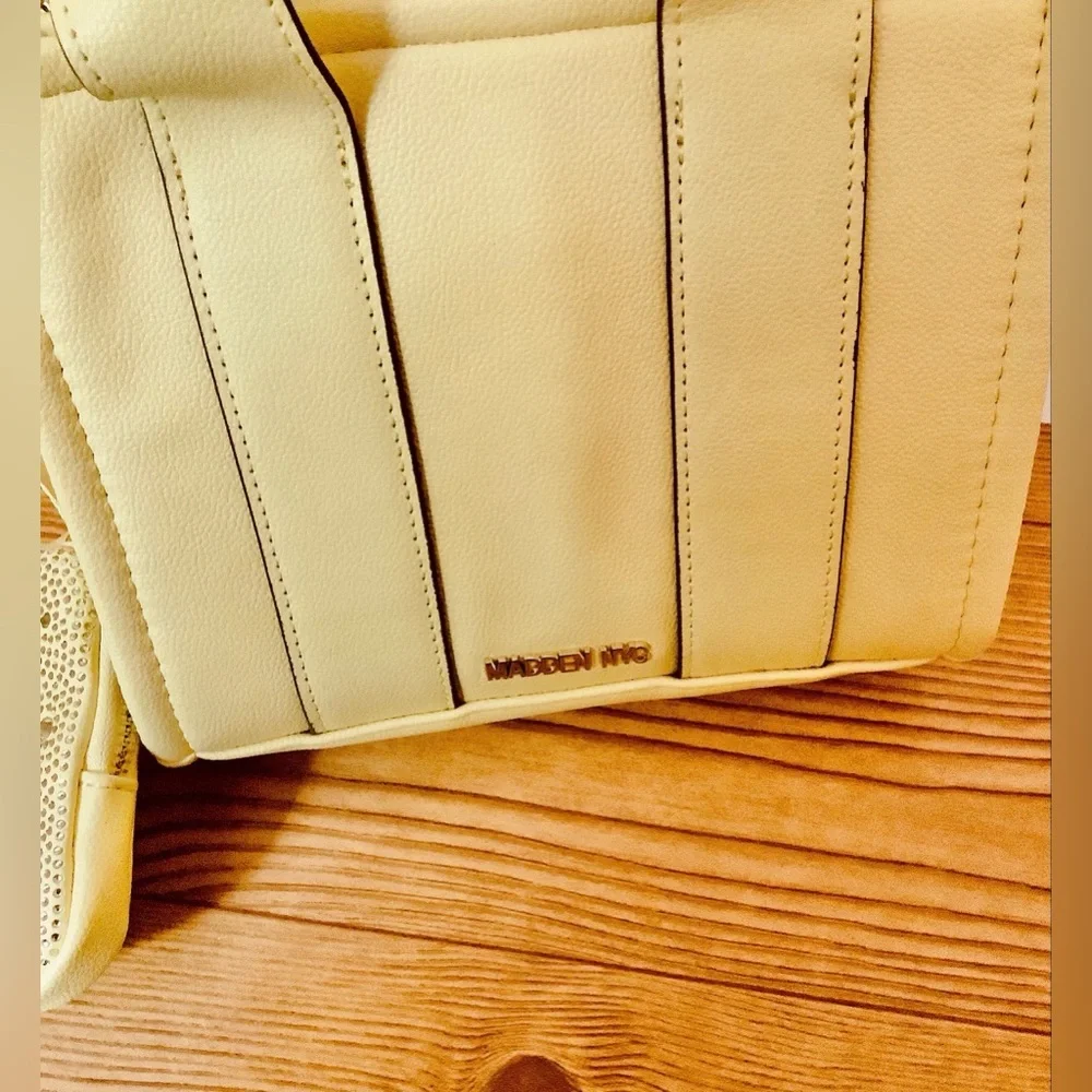 NWOT. Madden NYC Crossbody Handbag - Picture 5 of 7
